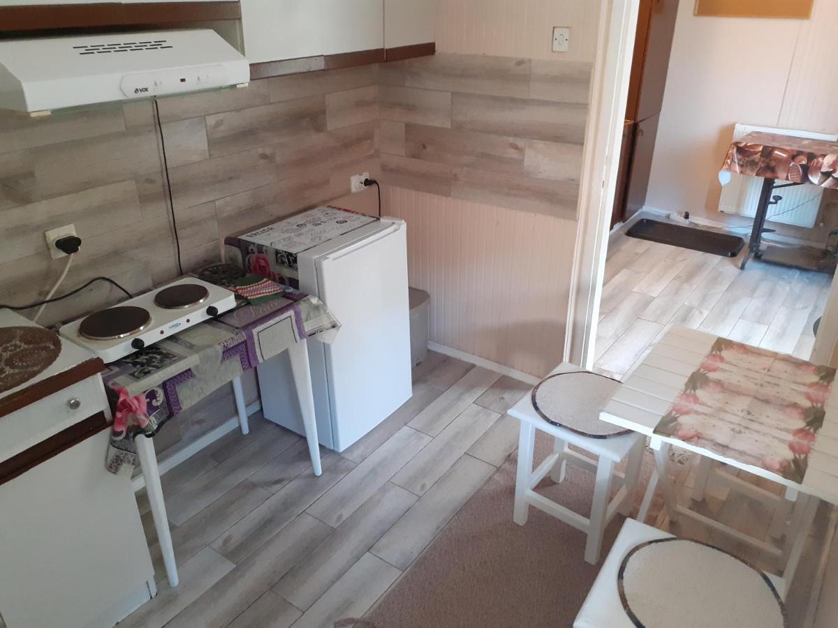 Mega Apartment Суботица Экстерьер фото