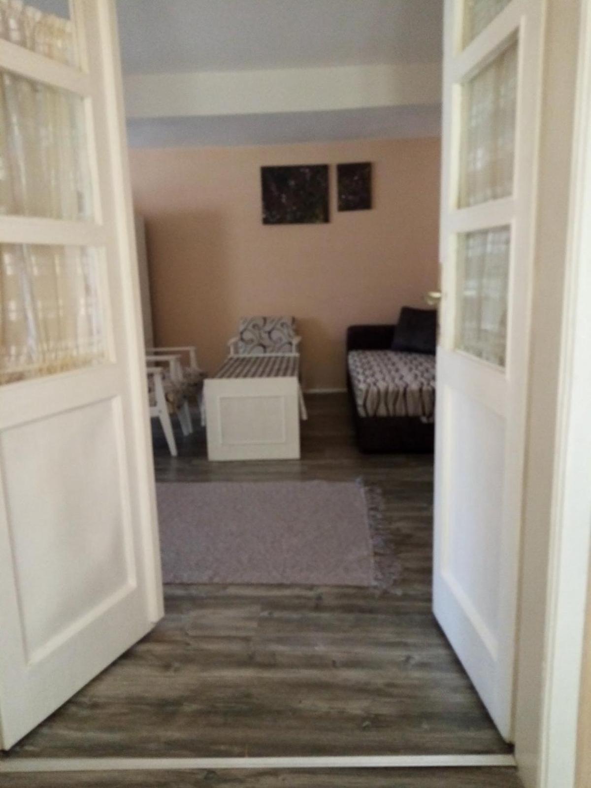 Mega Apartment Суботица Экстерьер фото