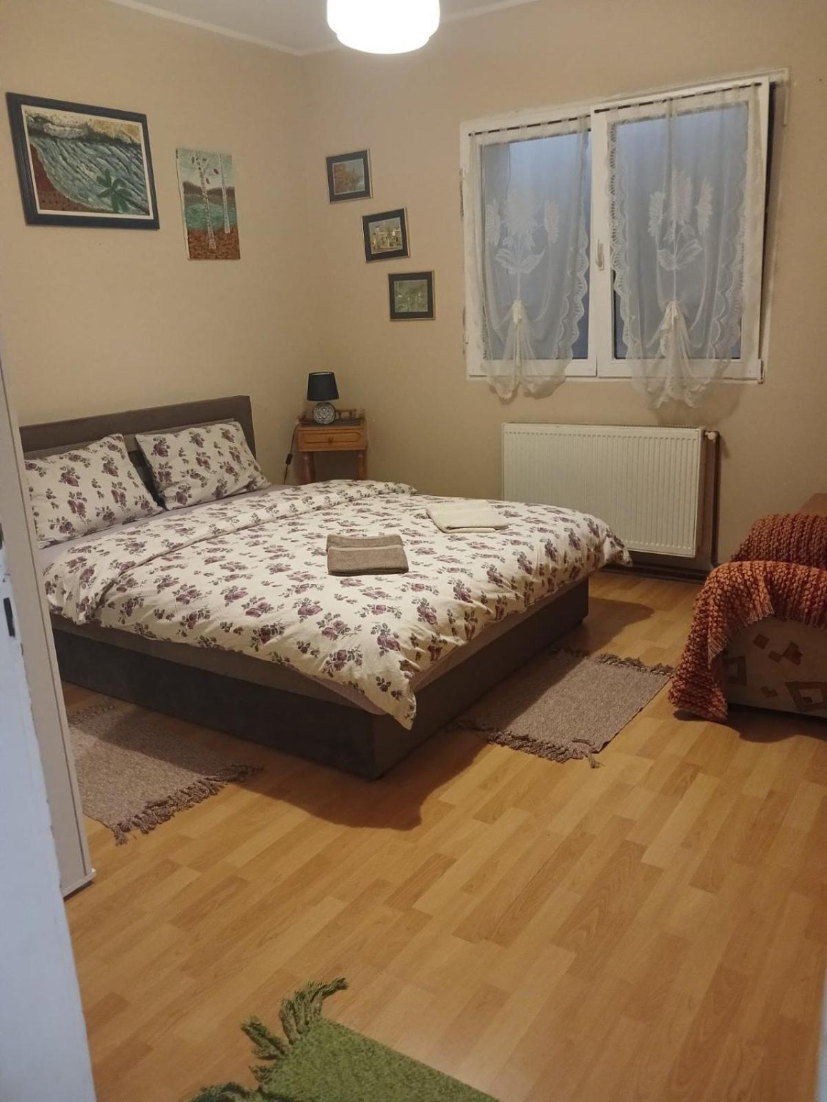 Mega Apartment Суботица Экстерьер фото